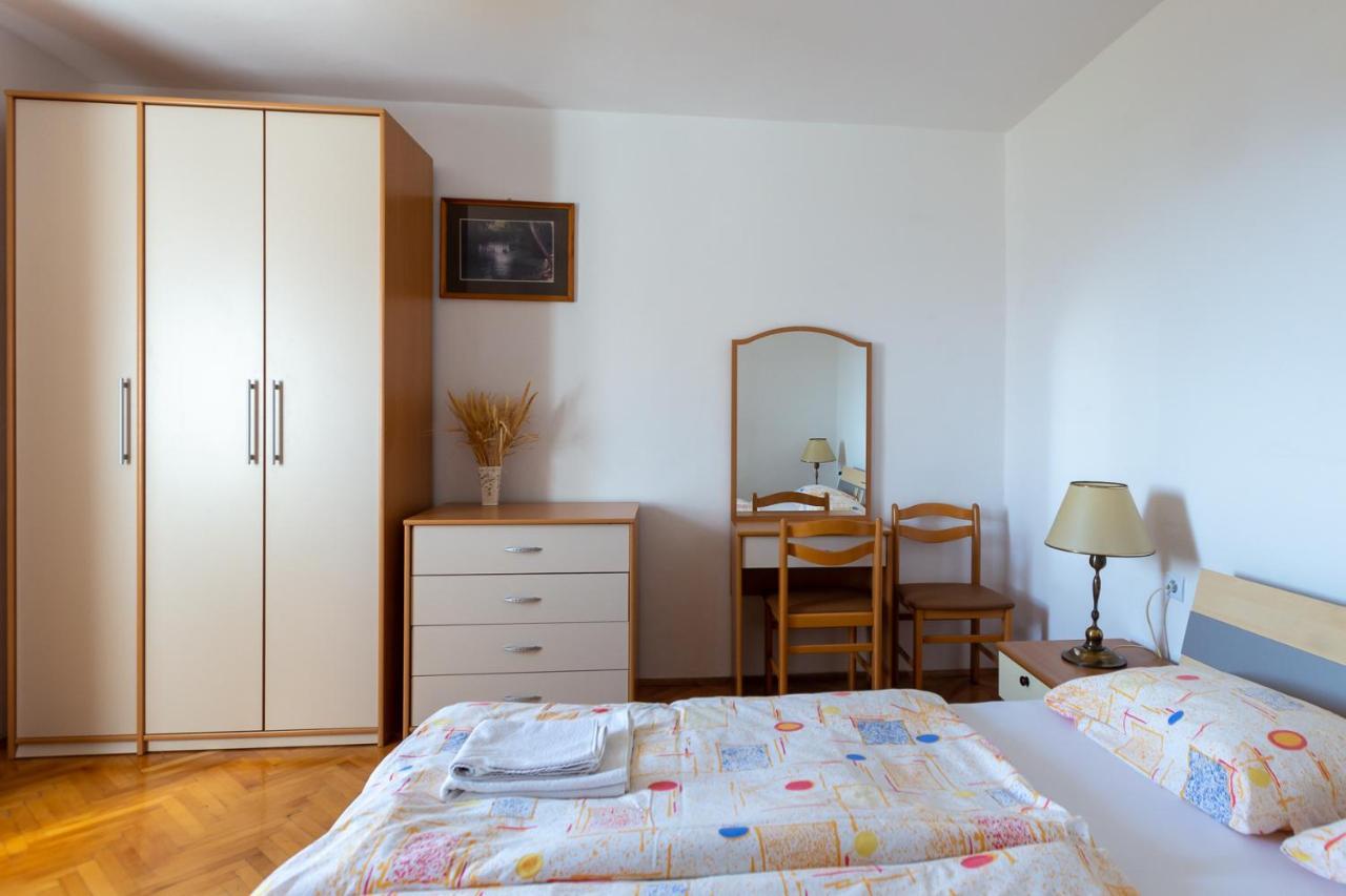 Apartments And Rooms Jeselnik Portoroz Exterior photo
